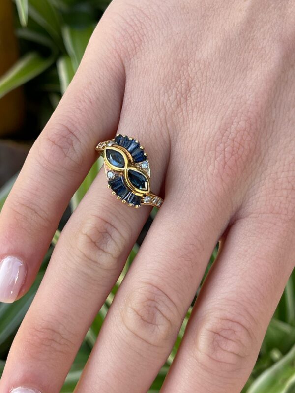 c5d43cf7-499d-46fe-acdd-31d3f4cb61a7 sm4 sortija bailarina zafiros