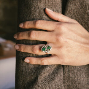 sortija lanzadera esmeralda