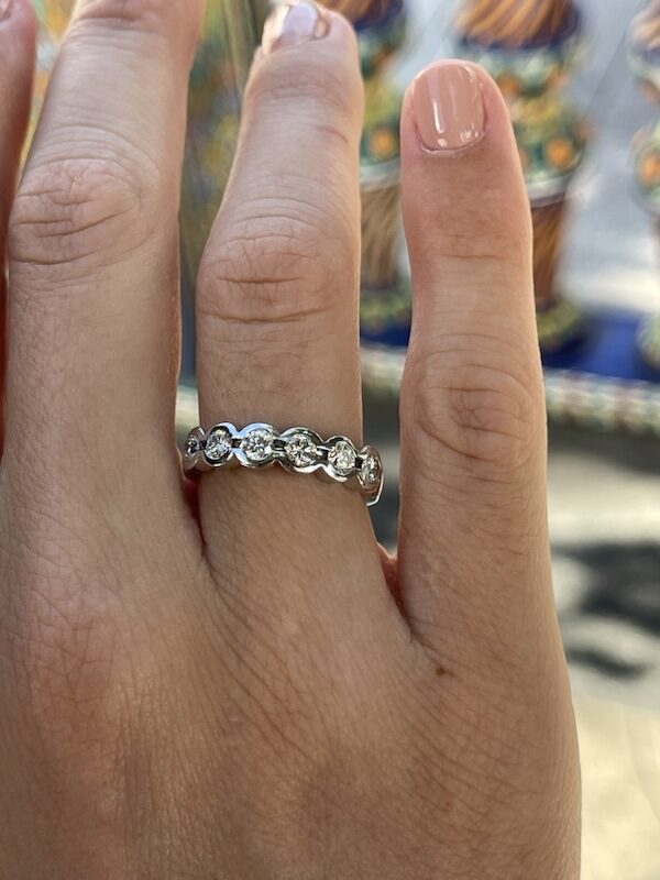 IMG_4177 sortija cintillo diamantes