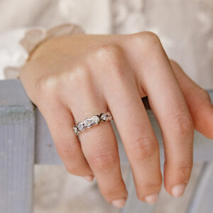 sortija cintillo diamantes