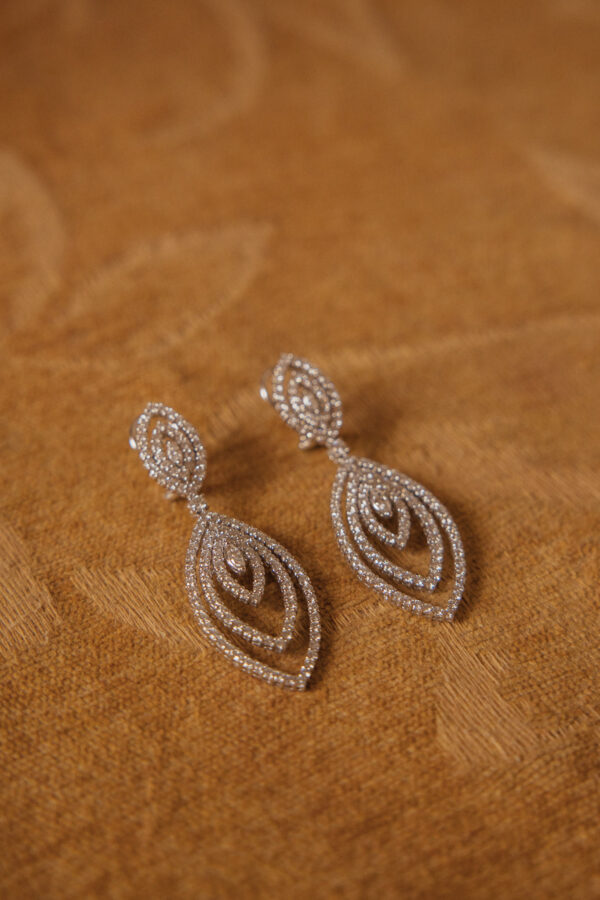 pendientes-largos-oro-18k-diamantes-boda-alta-joyeria (3) pendientes largos diamantes