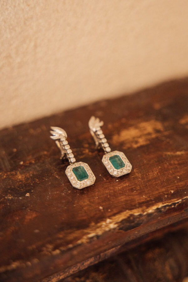 pendientes-paladio-esmeralda-diamantes-años-80-largos-rosetones (2) pendientes vintage esmeraldas